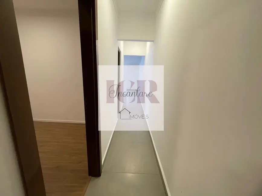 Foto 1 de Casa com 2 quartos à venda, 170m2 em Jardim Santa Marina, Sorocaba - SP