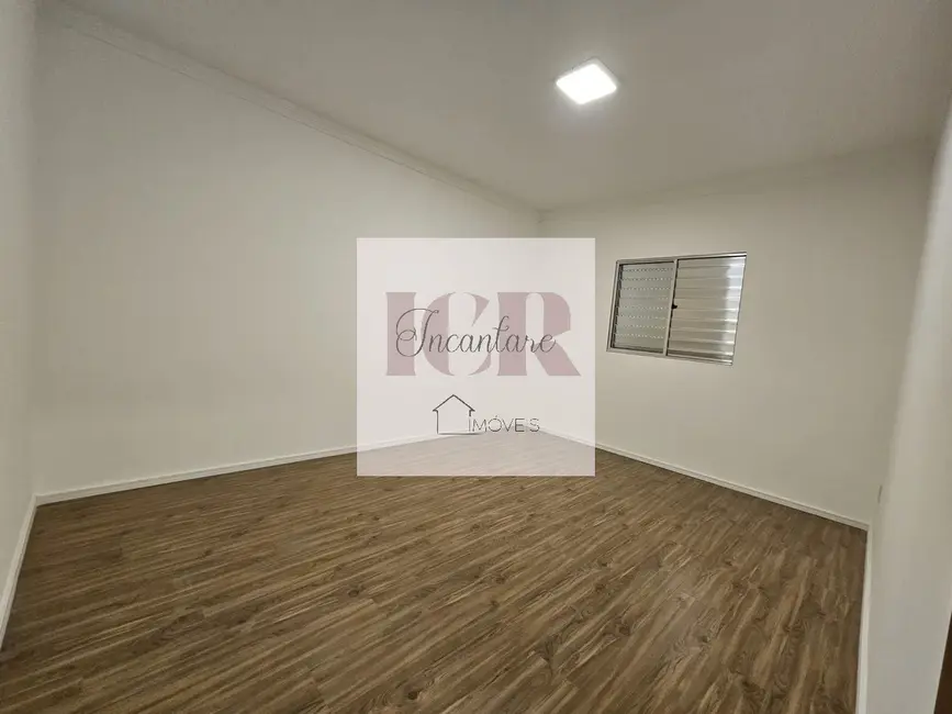 Foto 5 de Casa com 2 quartos à venda, 170m2 em Jardim Santa Marina, Sorocaba - SP