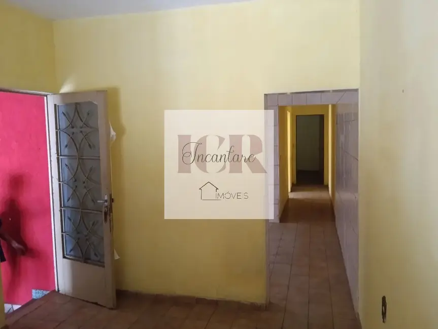 Casa com 3 quartos à venda, 140m2 em Jardim Atílio Silvano, Sorocaba - SP - imagem 3 Foto 3 de Casa com 3 quartos à venda, 140m2 em Jardim Atílio Silvano, Sorocaba - SP