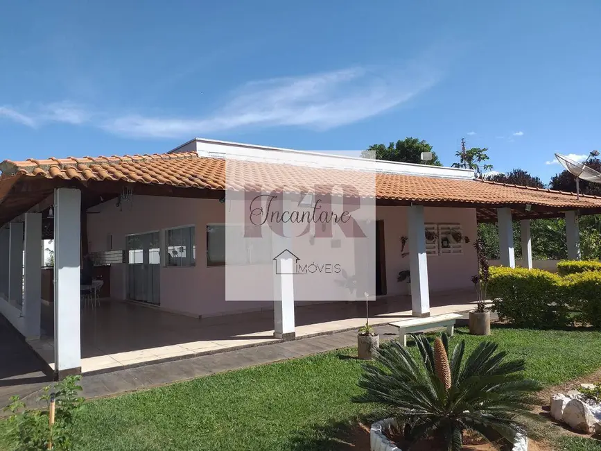 Foto 3 de Chácara com 4 quartos à venda, 1000m2 em Aracoiaba Da Serra - SP