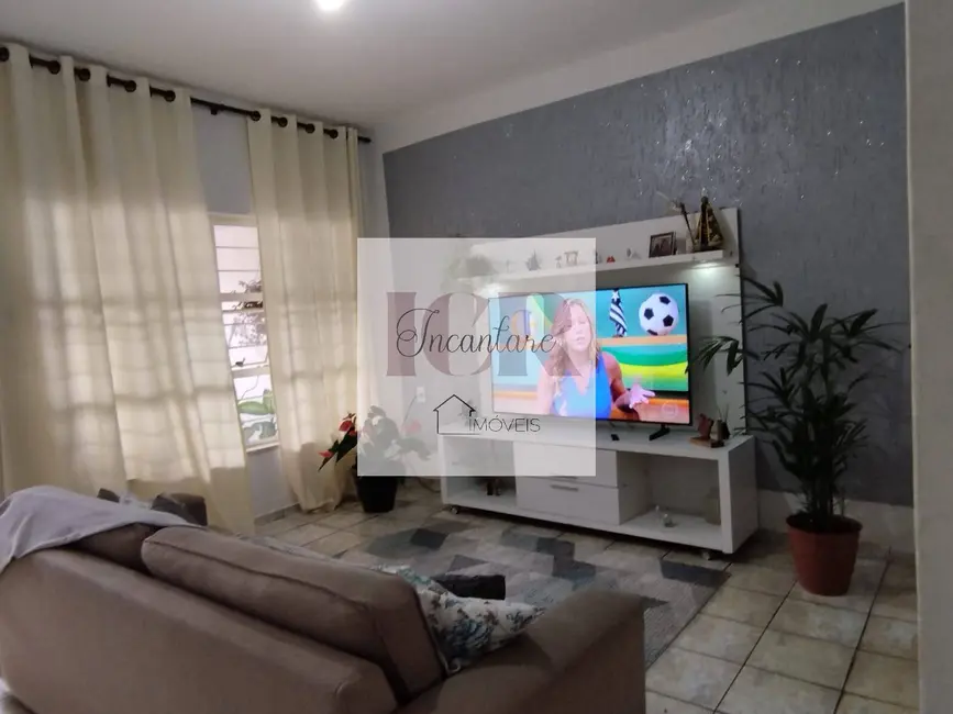 Casa com 3 quartos à venda em Vila Progresso, Sorocaba - SP - imagem 2 Foto 2 de Casa com 3 quartos à venda em Vila Progresso, Sorocaba - SP