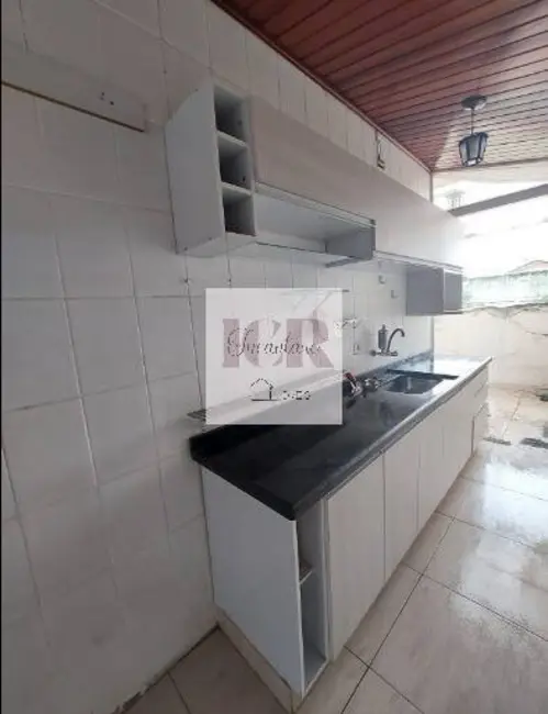 Casa com 3 quartos à venda, 150m2 em Jardim Gutierres, Sorocaba - SP - imagem 8 Foto 8 de Casa com 3 quartos à venda, 150m2 em Jardim Gutierres, Sorocaba - SP