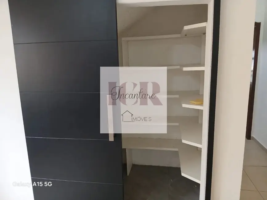 Casa com 3 quartos à venda, 170m2 em Jardim Maria Antônia Prado, Sorocaba - SP - imagem 3 Foto 3 de Casa com 3 quartos à venda, 170m2 em Jardim Maria Antônia Prado, Sorocaba - SP