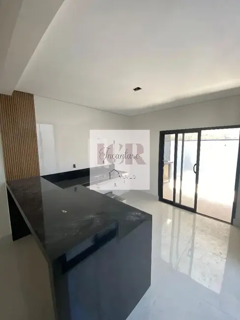 Casa de Condomínio com 3 quartos à venda, 160m2 em Sorocaba - SP - imagem 2 Foto 2 de Casa de Condomínio com 3 quartos à venda, 160m2 em Sorocaba - SP