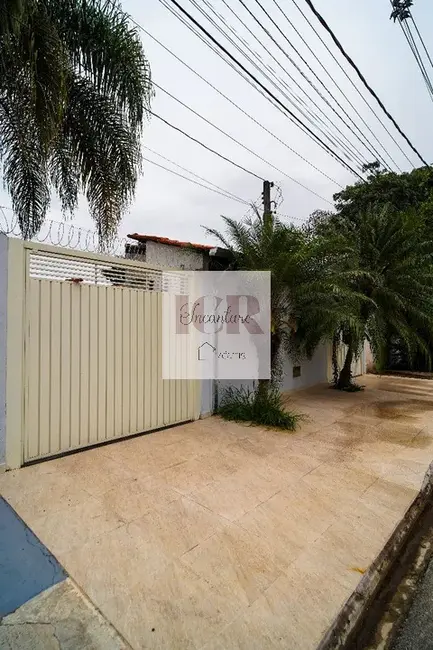 Foto 3 de Casa com 3 quartos à venda, 300m2 em Aracoiaba Da Serra - SP