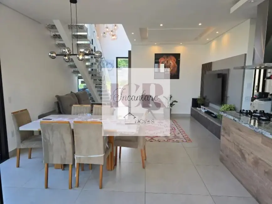 Casa de Condomínio com 3 quartos à venda, 180m2 em Horto Florestal, Sorocaba - SP - imagem 4 Foto 4 de Casa de Condomínio com 3 quartos à venda, 180m2 em Horto Florestal, Sorocaba - SP