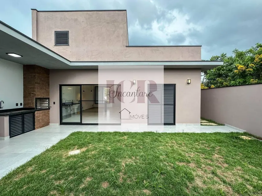 Foto 3 de Casa de Condomínio com 3 quartos à venda, 250m2 em Aracoiaba Da Serra - SP