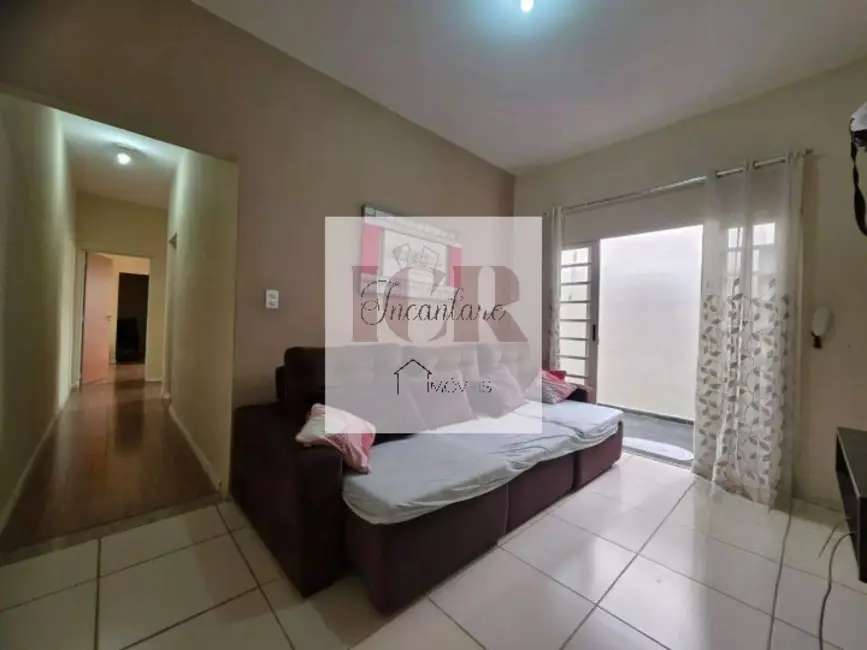 Casa com 3 quartos à venda, 150m2 em Jardim Gutierres, Sorocaba - SP - imagem 2 Foto 2 de Casa com 3 quartos à venda, 150m2 em Jardim Gutierres, Sorocaba - SP