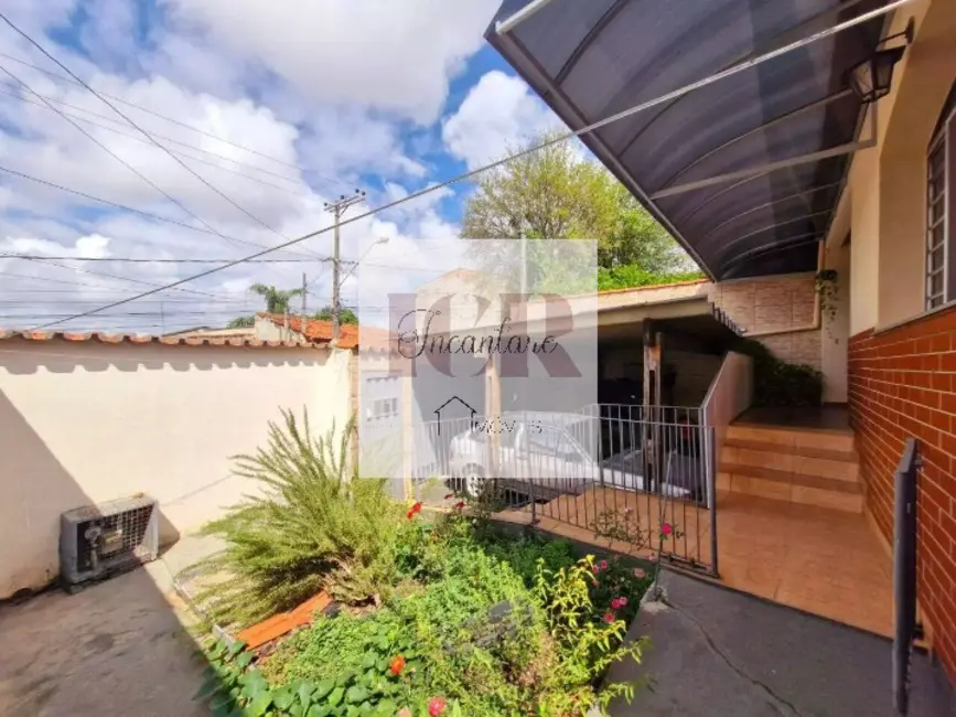 Casa com 3 quartos à venda, 308m2 em Vila Hortência, Sorocaba - SP - imagem 3 Foto 3 de Casa com 3 quartos à venda, 308m2 em Vila Hortência, Sorocaba - SP