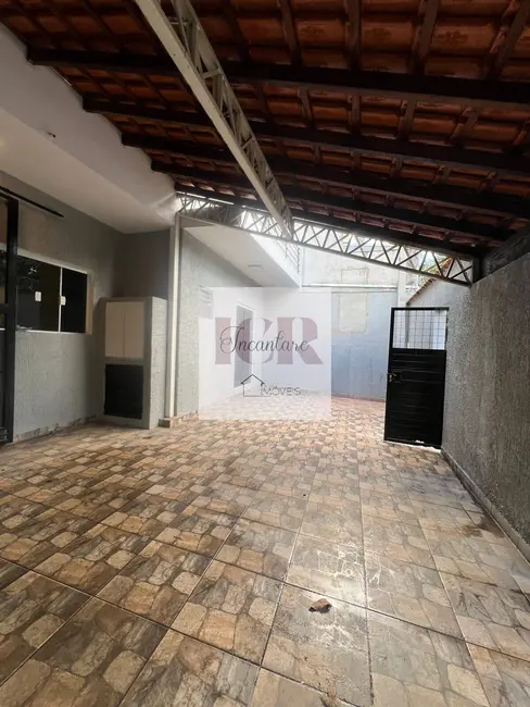 Foto 2 de Casa com 2 quartos à venda, 118m2 em Jardim Santa Catarina, Sorocaba - SP