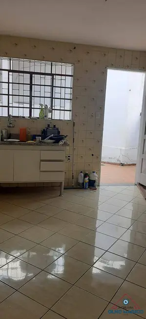 Casa com 2 quartos à venda, 272m2 em Osasco - SP - imagem 8 Foto 8 de Casa com 2 quartos à venda, 272m2 em Osasco - SP