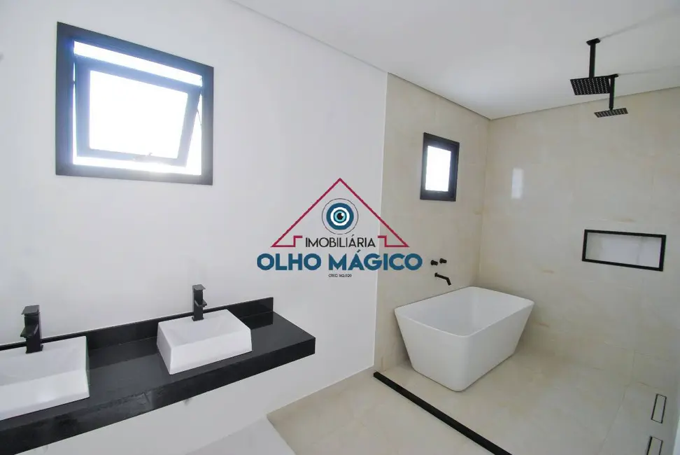 Foto 2 de Casa de Condomínio com 4 quartos à venda, 280m2 em Condomínio Centro Comercial Alphaville, Barueri - SP