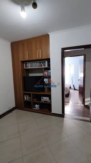 Sobrado com 4 quartos à venda, 142m2 em Vila Osasco, Osasco - SP - imagem 4 Foto 4 de Sobrado com 4 quartos à venda, 142m2 em Vila Osasco, Osasco - SP