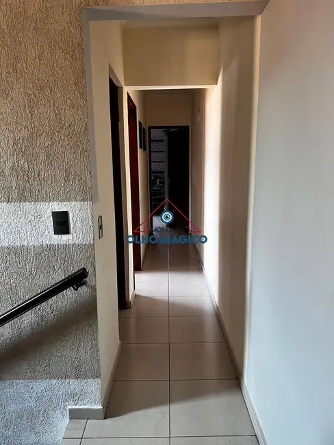 Sobrado com 3 quartos à venda, 183m2 em Jardim das Flores, Osasco - SP - imagem 8 Foto 8 de Sobrado com 3 quartos à venda, 183m2 em Jardim das Flores, Osasco - SP