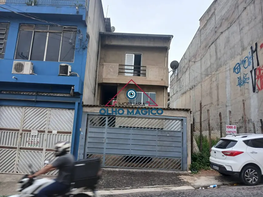 Sobrado com 3 quartos à venda, 166m2 em Conceição, Osasco - SP - imagem 3 Foto 3 de Sobrado com 3 quartos à venda, 166m2 em Conceição, Osasco - SP