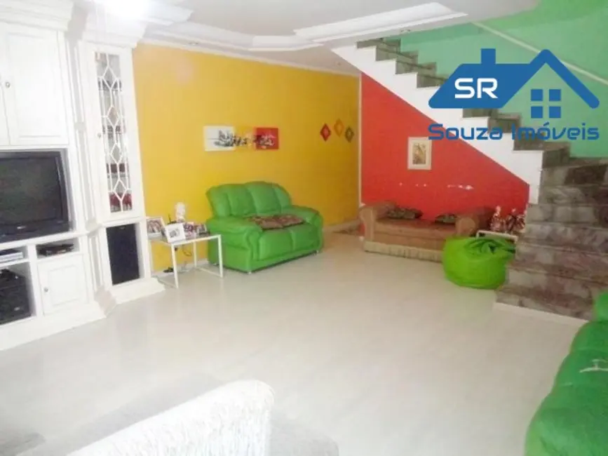 Foto 1 de Casa com 4 quartos à venda, 210m2 em Jardim Santa Mena, Guarulhos - SP