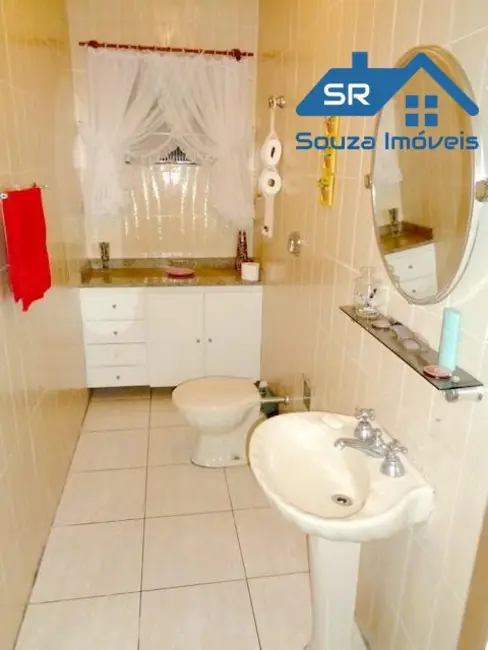 Foto 3 de Casa com 4 quartos à venda, 210m2 em Jardim Santa Mena, Guarulhos - SP
