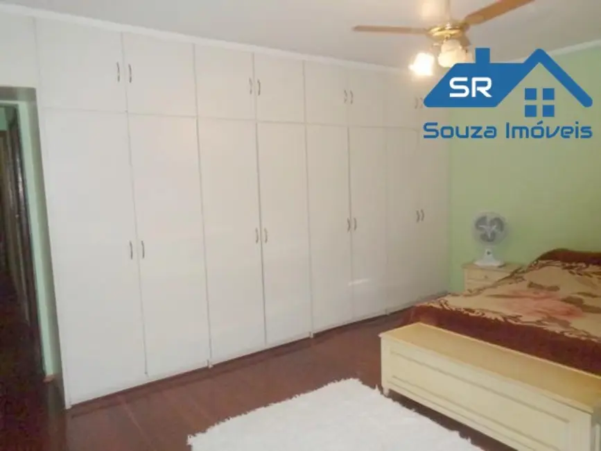 Foto 9 de Casa com 4 quartos à venda, 210m2 em Jardim Santa Mena, Guarulhos - SP