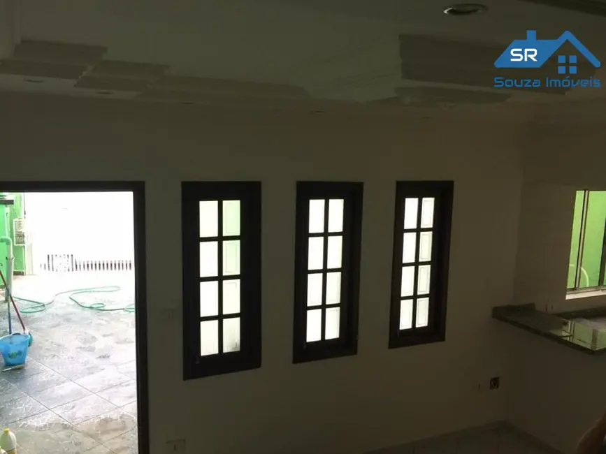 Foto 3 de Casa com 2 quartos à venda, 95m2 em Vila Barros, Guarulhos - SP