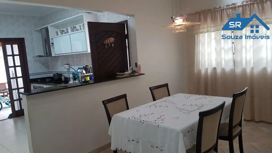 Casa com 3 quartos à venda, 150m2 em Vila Tijuco, Guarulhos - SP - imagem 4 Foto 4 de Casa com 3 quartos à venda, 150m2 em Vila Tijuco, Guarulhos - SP