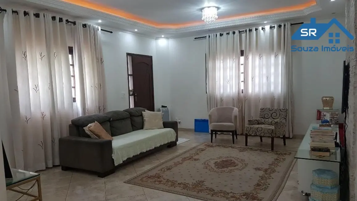 Casa com 3 quartos à venda, 150m2 em Vila Tijuco, Guarulhos - SP - imagem 3 Foto 3 de Casa com 3 quartos à venda, 150m2 em Vila Tijuco, Guarulhos - SP