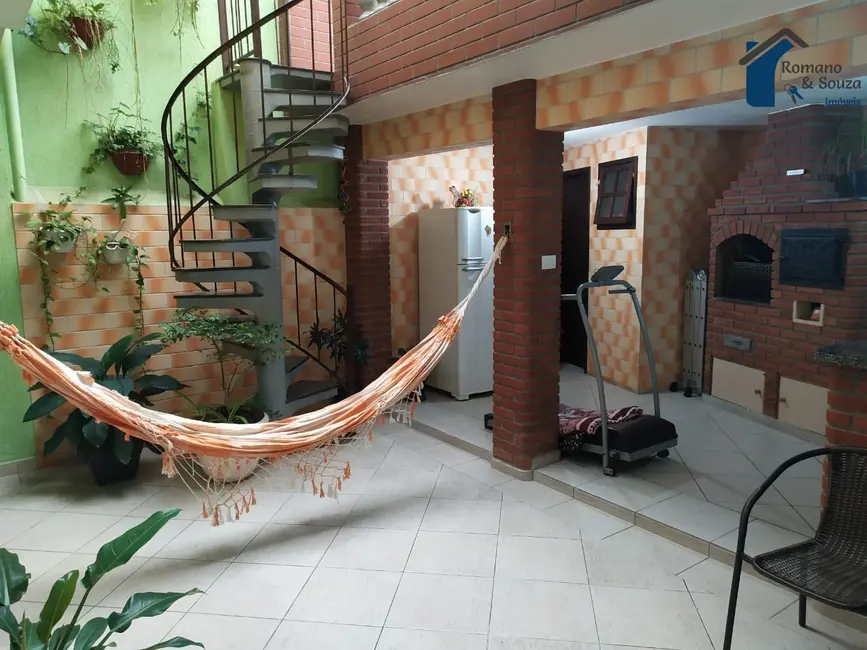 Foto 9 de Sobrado com 4 quartos à venda, 225m2 em Jardim Vila Galvão, Guarulhos - SP