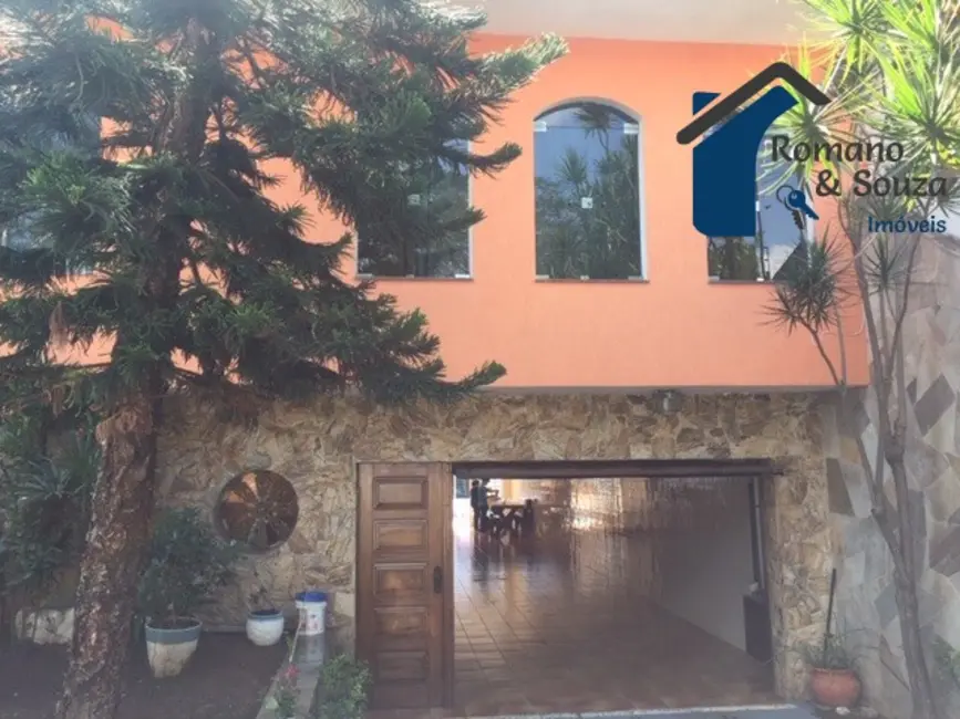 Casa com 4 quartos à venda, 425m2 em Vila Rosália, Guarulhos - SP - imagem 3 Foto 3 de Casa com 4 quartos à venda, 425m2 em Vila Rosália, Guarulhos - SP