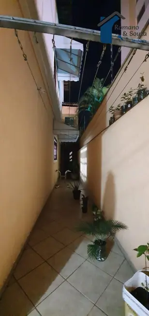 Foto 4 de Sobrado com 4 quartos à venda, 200m2 em Jardim Zaira, Guarulhos - SP