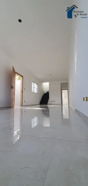 Foto 1 de Sobrado com 3 quartos à venda, 211m2 em Vila Augusta, Guarulhos - SP