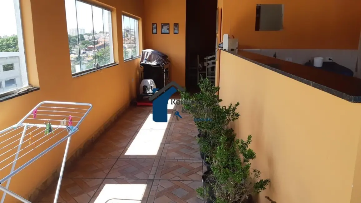 Sobrado com 4 quartos à venda, 325m2 em Jardim Paraventi, Guarulhos - SP - imagem 3 Foto 3 de Sobrado com 4 quartos à venda, 325m2 em Jardim Paraventi, Guarulhos - SP