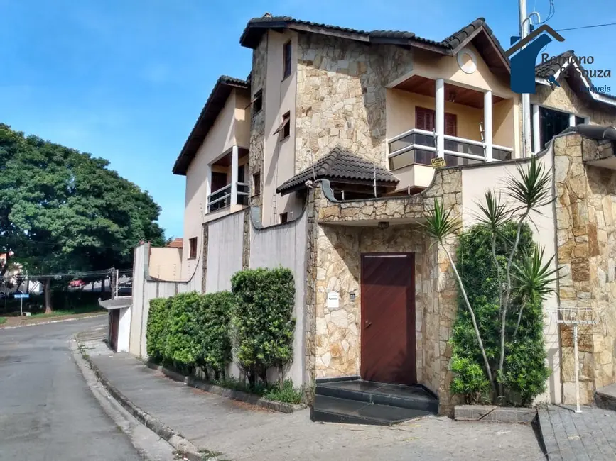 Foto 3 de Casa com 3 quartos à venda, 280m2 em Jardim Santa Mena, Guarulhos - SP