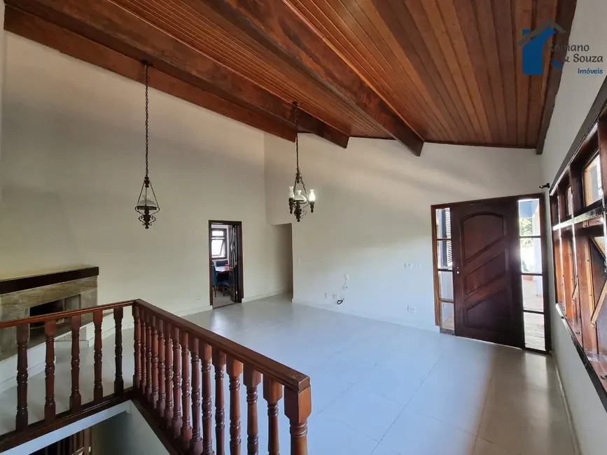 Foto 4 de Casa com 3 quartos à venda e para alugar, 460m2 em Arujá Country Club, Aruja - SP