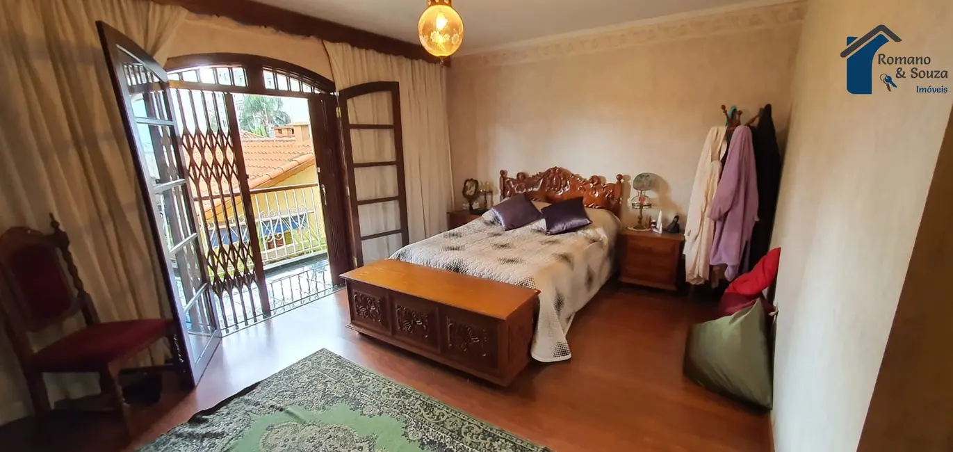 Sobrado com 4 quartos à venda, 360m2 em São Paulo - SP - imagem 8 Foto 8 de Sobrado com 4 quartos à venda, 360m2 em São Paulo - SP