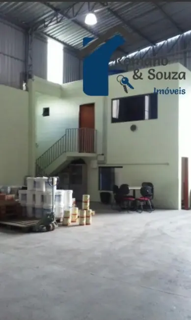 Armazém / Galpão à venda, 350m2 em Guarulhos - SP - imagem 4 Foto 4 de Armazém / Galpão à venda, 350m2 em Guarulhos - SP