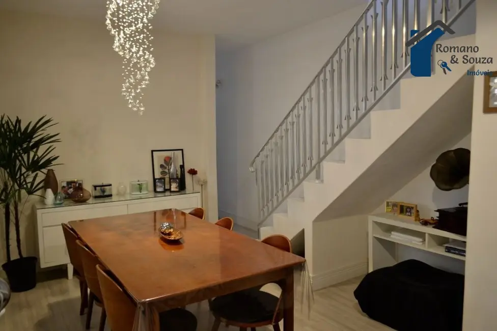 Sobrado com 3 quartos à venda, 149m2 em Vila Mazzei, São Paulo - SP - imagem 8 Foto 8 de Sobrado com 3 quartos à venda, 149m2 em Vila Mazzei, São Paulo - SP