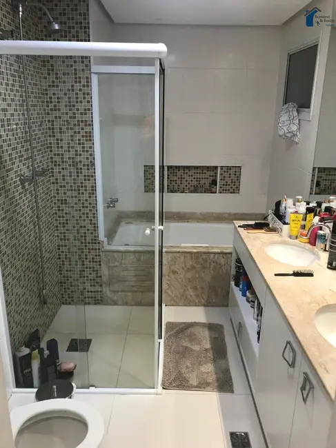 Apartamento com 3 quartos à venda, 234m2 em Vila Augusta, Guarulhos - SP - imagem 7 Foto 7 de Apartamento com 3 quartos à venda, 234m2 em Vila Augusta, Guarulhos - SP