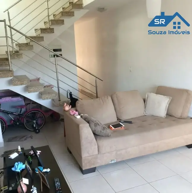 Casa com 3 quartos à venda, 151m2 em Picanço, Guarulhos - SP - imagem 4 Foto 4 de Casa com 3 quartos à venda, 151m2 em Picanço, Guarulhos - SP