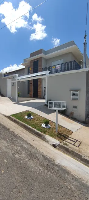 Casa com 3 quartos à venda, 172m2 em Parque San Carlo, Pocos De Caldas - MG - imagem 6 Foto 6 de Casa com 3 quartos à venda, 172m2 em Parque San Carlo, Pocos De Caldas - MG