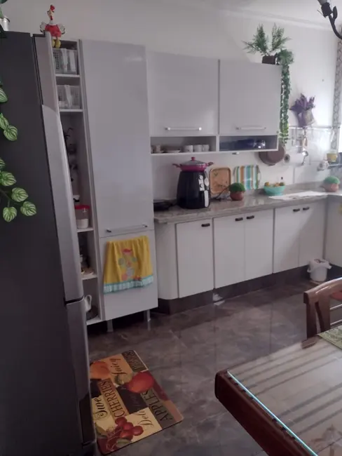 Casa com 3 quartos à venda, 156m2 em Jardim Campos Elísios, Pocos De Caldas - MG - imagem 6 Foto 6 de Casa com 3 quartos à venda, 156m2 em Jardim Campos Elísios, Pocos De Caldas - MG