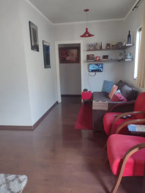 Casa com 3 quartos à venda, 156m2 em Jardim Campos Elísios, Pocos De Caldas - MG - imagem 4 Foto 4 de Casa com 3 quartos à venda, 156m2 em Jardim Campos Elísios, Pocos De Caldas - MG