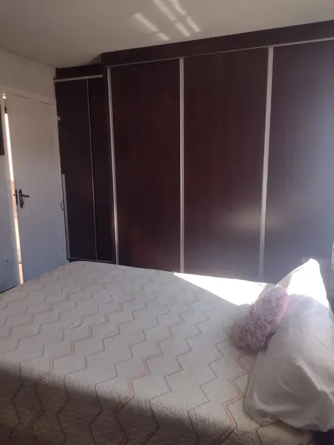 Casa com 3 quartos à venda, 156m2 em Jardim Campos Elísios, Pocos De Caldas - MG - imagem 9 Foto 9 de Casa com 3 quartos à venda, 156m2 em Jardim Campos Elísios, Pocos De Caldas - MG