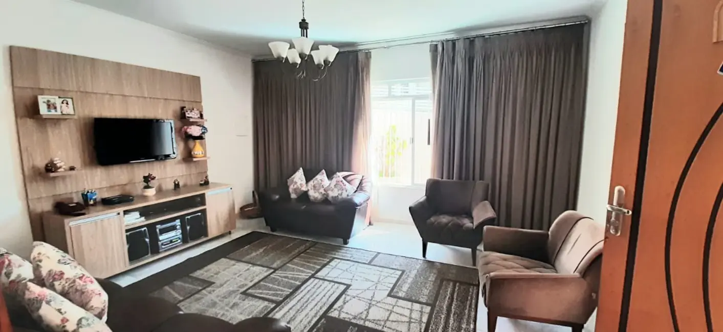 Casa com 3 quartos à venda, 156m2 em Jardim Novo Mundo, Pocos De Caldas - MG - imagem 5 Foto 5 de Casa com 3 quartos à venda, 156m2 em Jardim Novo Mundo, Pocos De Caldas - MG