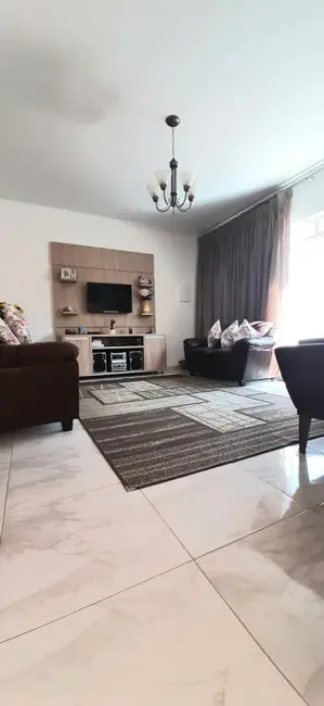 Casa com 3 quartos à venda, 156m2 em Jardim Novo Mundo, Pocos De Caldas - MG - imagem 4 Foto 4 de Casa com 3 quartos à venda, 156m2 em Jardim Novo Mundo, Pocos De Caldas - MG