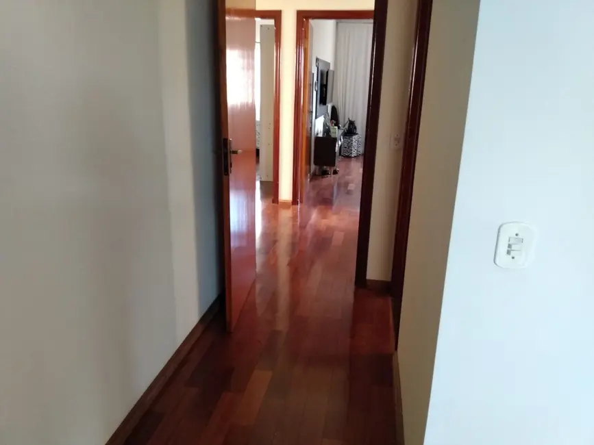 Foto 4 de Casa com 3 quartos à venda, 220m2 em Santa Ângela IV, Pocos De Caldas - MG