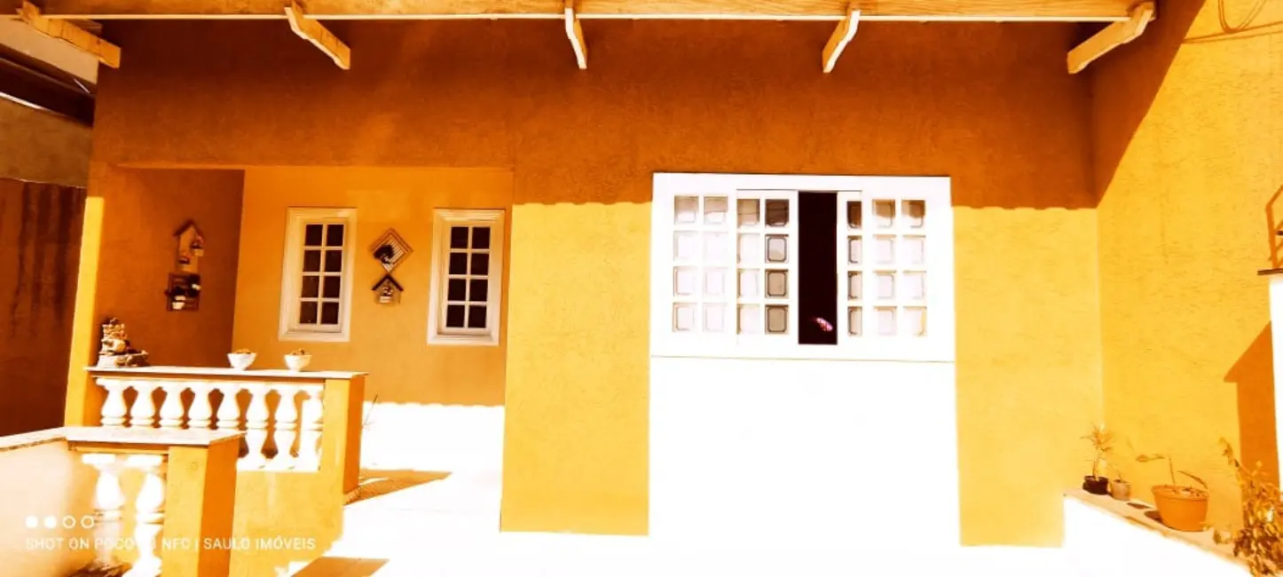 Casa com 3 quartos à venda, 187m2 em Jardim Centenário, Pocos De Caldas - MG - imagem 3 Foto 3 de Casa com 3 quartos à venda, 187m2 em Jardim Centenário, Pocos De Caldas - MG