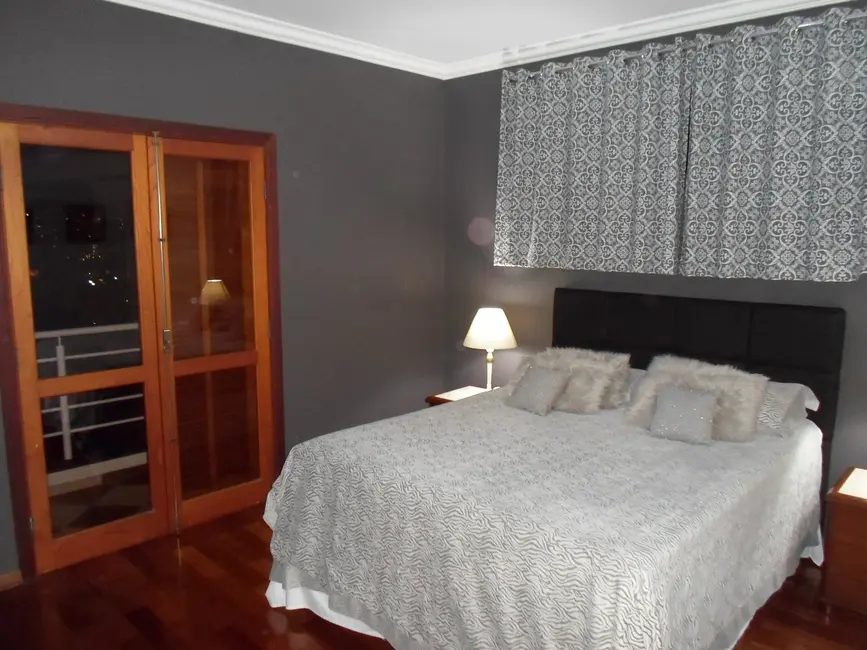 Casa com 4 quartos à venda, 527m2 em Jardim dos Estados, Pocos De Caldas - MG - imagem 5 Foto 5 de Casa com 4 quartos à venda, 527m2 em Jardim dos Estados, Pocos De Caldas - MG