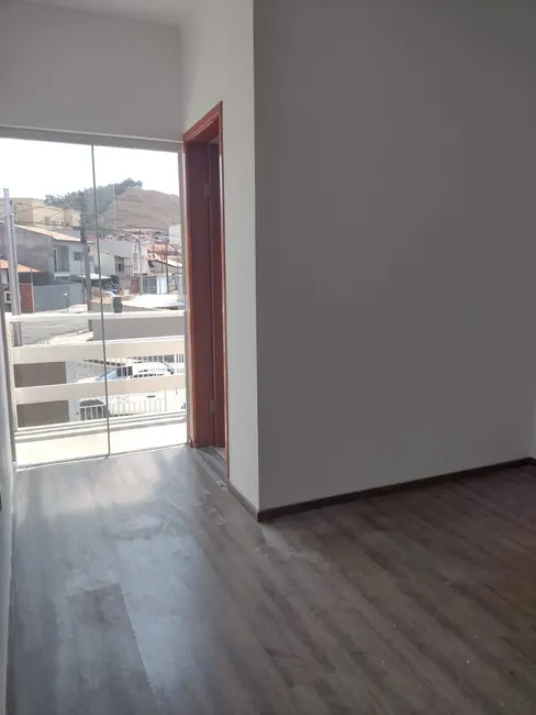 Casa com 3 quartos à venda, 100m2 em Jardim São Bento, Pocos De Caldas - MG - imagem 9 Foto 9 de Casa com 3 quartos à venda, 100m2 em Jardim São Bento, Pocos De Caldas - MG