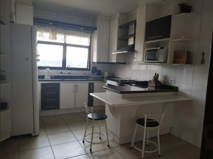 Apartamento com 3 quartos à venda, 123m2 em Jardim dos Estados, Pocos De Caldas - MG - imagem 7 Foto 7 de Apartamento com 3 quartos à venda, 123m2 em Jardim dos Estados, Pocos De Caldas - MG