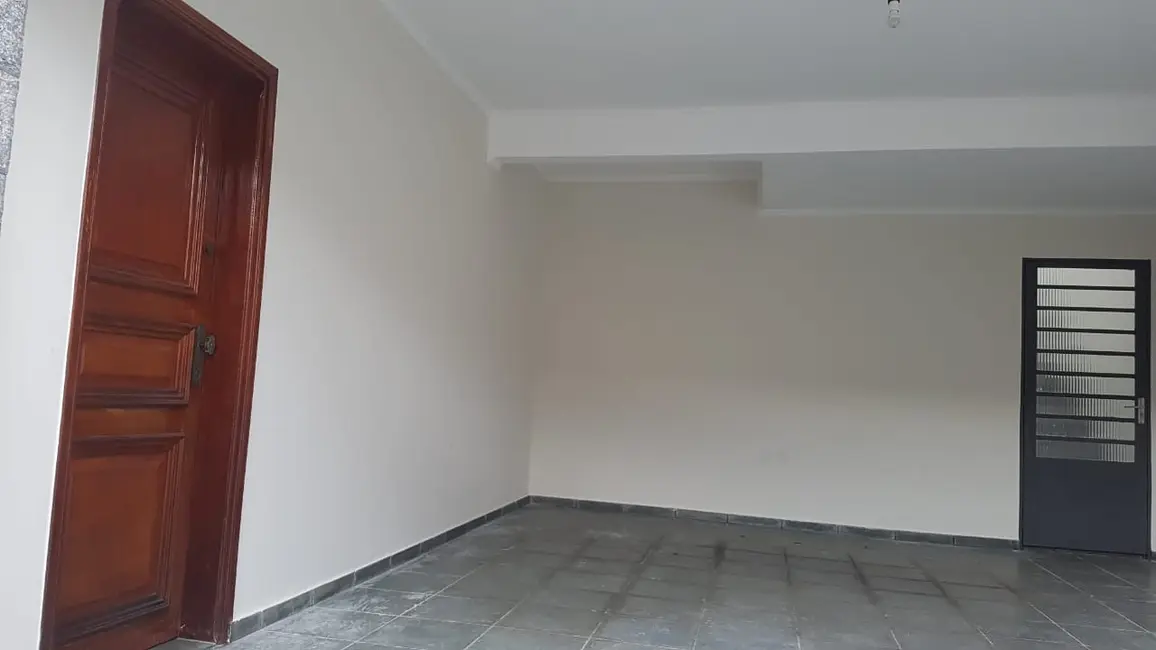 Casa com 3 quartos à venda, 263m2 em Jardim Ipê, Pocos De Caldas - MG - imagem 3 Foto 3 de Casa com 3 quartos à venda, 263m2 em Jardim Ipê, Pocos De Caldas - MG