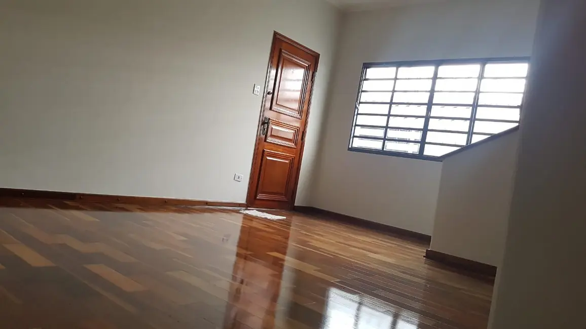 Casa com 3 quartos à venda, 263m2 em Jardim Ipê, Pocos De Caldas - MG - imagem 4 Foto 4 de Casa com 3 quartos à venda, 263m2 em Jardim Ipê, Pocos De Caldas - MG